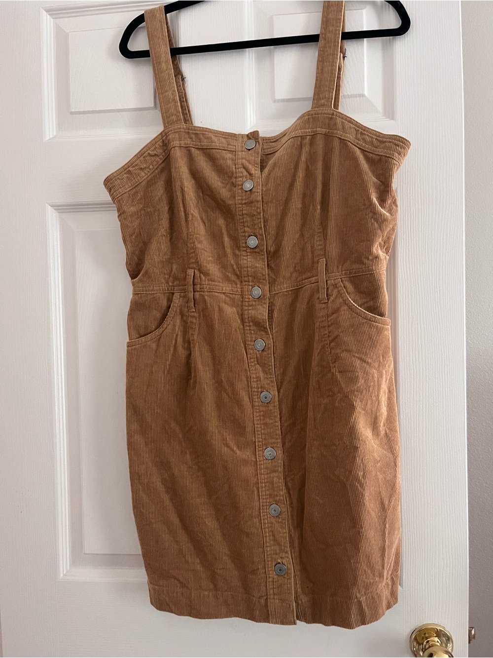 Levi’s 
Light Brown Corduroy Mini Dress